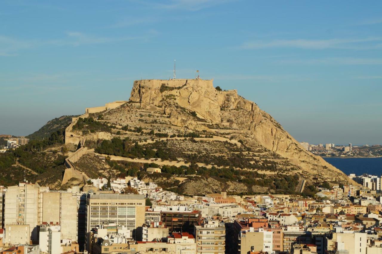 Charming Downtown Skyscrapper Leilighet Alicante Eksteriør bilde