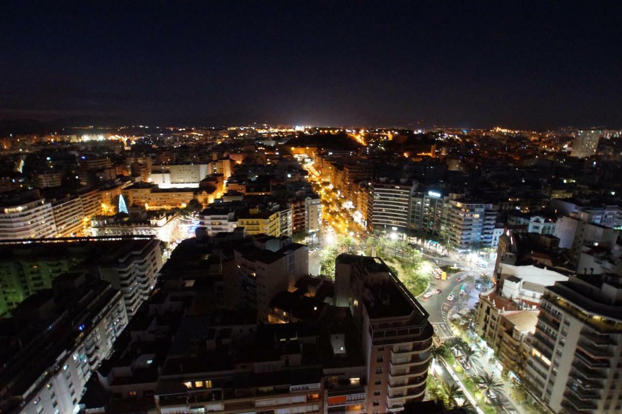 Charming Downtown Skyscrapper Leilighet Alicante Eksteriør bilde