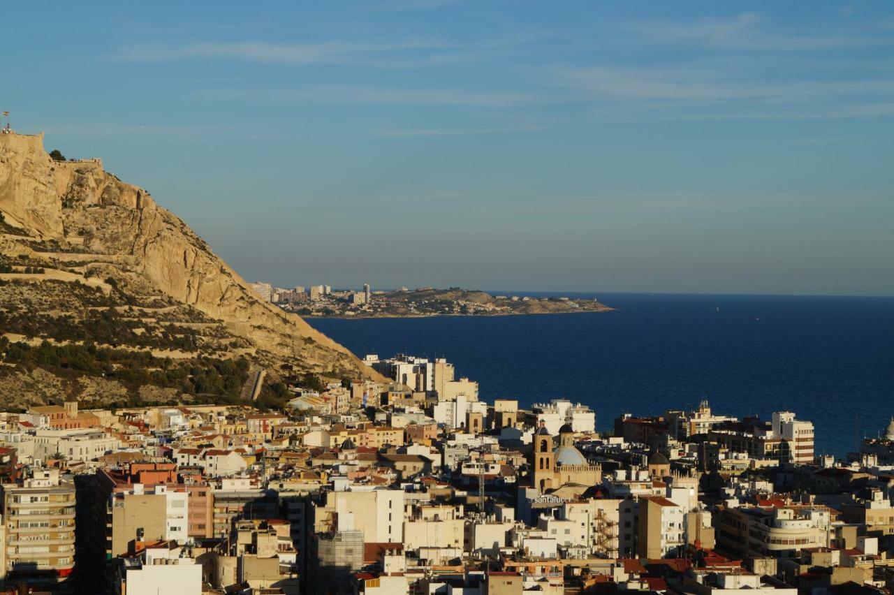 Charming Downtown Skyscrapper Leilighet Alicante Eksteriør bilde