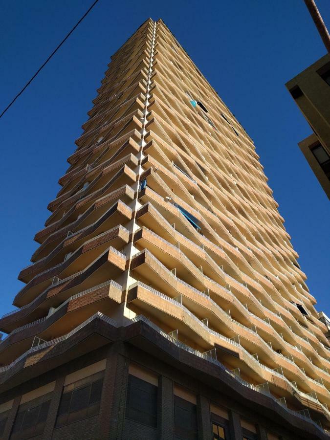 Charming Downtown Skyscrapper Leilighet Alicante Eksteriør bilde